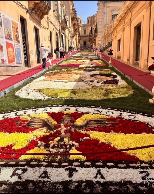 Noto, Infiorata